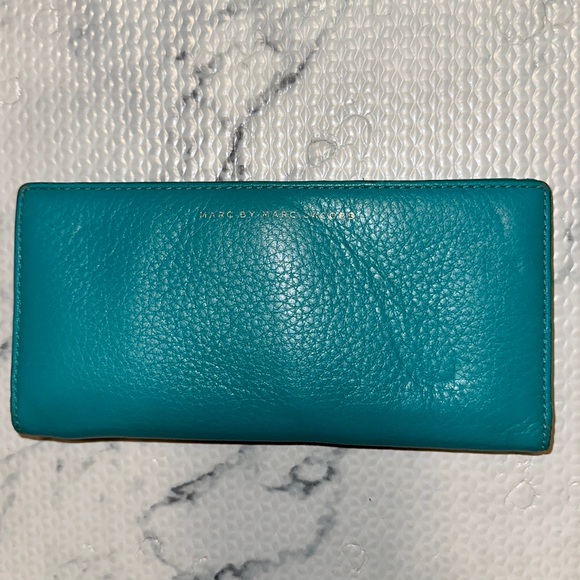 Marc by marc jacobs wallet - Picture 1 of 3